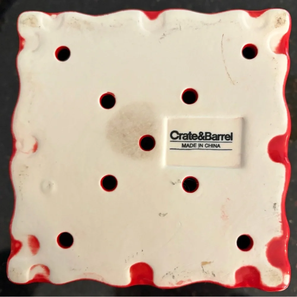 Crate & Barrel Ceramic Berry Box - Picture 4 of 4